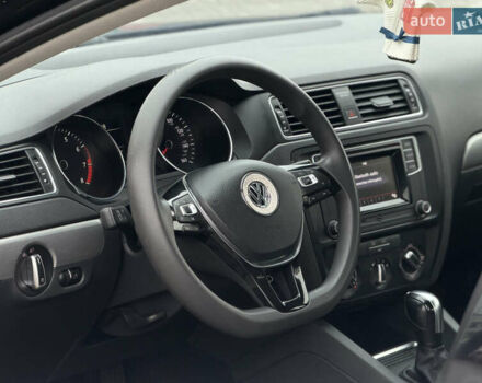 Черный Фольксваген Джетта, объемом двигателя 1.4 л и пробегом 139 тыс. км за 10800 $, фото 19 на Automoto.ua