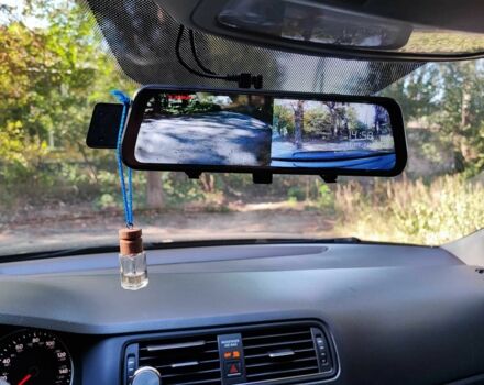 Черный Фольксваген Джетта, объемом двигателя 1.4 л и пробегом 140 тыс. км за 10399 $, фото 5 на Automoto.ua