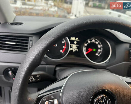 Чорний Фольксваген Джетта, об'ємом двигуна 1.4 л та пробігом 105 тис. км за 10999 $, фото 10 на Automoto.ua