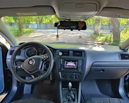 Черный Фольксваген Джетта, объемом двигателя 1.4 л и пробегом 140 тыс. км за 10399 $, фото 4 на Automoto.ua