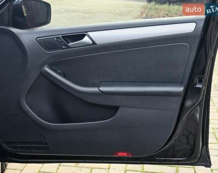 Черный Фольксваген Джетта, объемом двигателя 1.4 л и пробегом 126 тыс. км за 8900 $, фото 31 на Automoto.ua