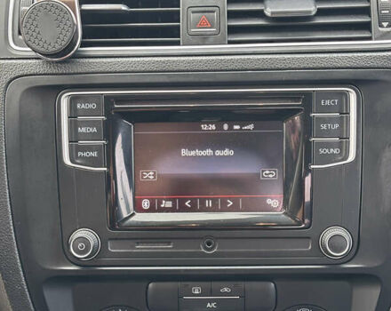 Черный Фольксваген Джетта, объемом двигателя 1.4 л и пробегом 66 тыс. км за 9900 $, фото 5 на Automoto.ua