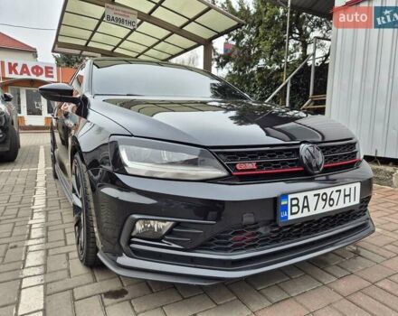 Чорний Фольксваген Джетта, об'ємом двигуна 2 л та пробігом 140 тис. км за 13000 $, фото 4 на Automoto.ua