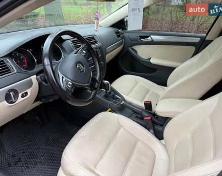 Черный Фольксваген Джетта, объемом двигателя 1.4 л и пробегом 160 тыс. км за 11990 $, фото 11 на Automoto.ua