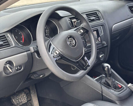 Черный Фольксваген Джетта, объемом двигателя 1.4 л и пробегом 66 тыс. км за 9900 $, фото 6 на Automoto.ua