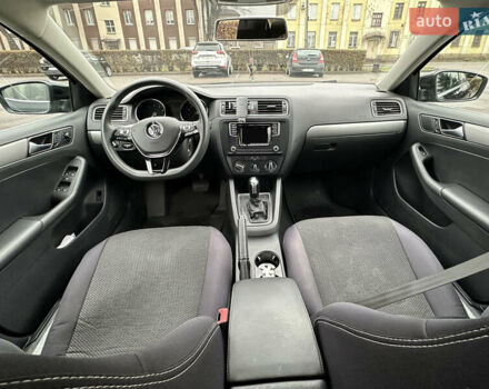 Черный Фольксваген Джетта, объемом двигателя 1.4 л и пробегом 175 тыс. км за 8999 $, фото 24 на Automoto.ua