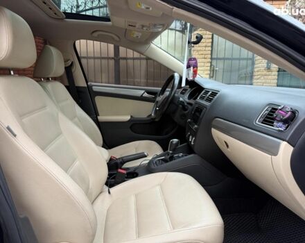 Черный Фольксваген Джетта, объемом двигателя 1.4 л и пробегом 160 тыс. км за 11990 $, фото 21 на Automoto.ua