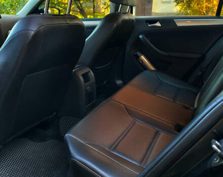 Черный Фольксваген Джетта, объемом двигателя 1.4 л и пробегом 126 тыс. км за 10500 $, фото 7 на Automoto.ua