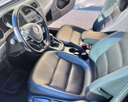 Черный Фольксваген Джетта, объемом двигателя 1.4 л и пробегом 156 тыс. км за 10500 $, фото 8 на Automoto.ua