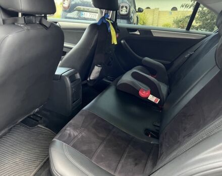 Чорний Фольксваген Джетта, об'ємом двигуна 1.4 л та пробігом 112 тис. км за 10800 $, фото 8 на Automoto.ua