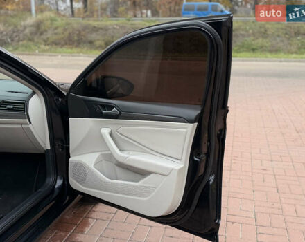 Черный Фольксваген Джетта, объемом двигателя 1.4 л и пробегом 177 тыс. км за 13500 $, фото 24 на Automoto.ua