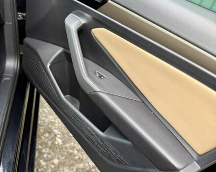 Черный Фольксваген Джетта, объемом двигателя 1.4 л и пробегом 155 тыс. км за 15350 $, фото 11 на Automoto.ua