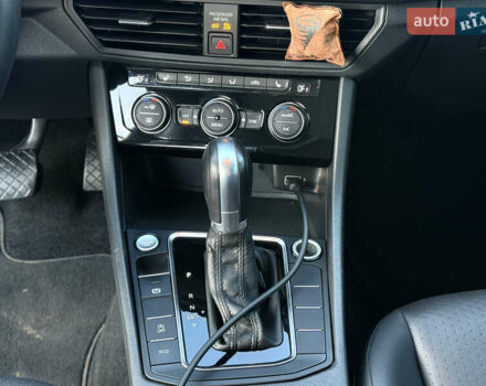 Черный Фольксваген Джетта, объемом двигателя 1.4 л и пробегом 198 тыс. км за 14800 $, фото 20 на Automoto.ua