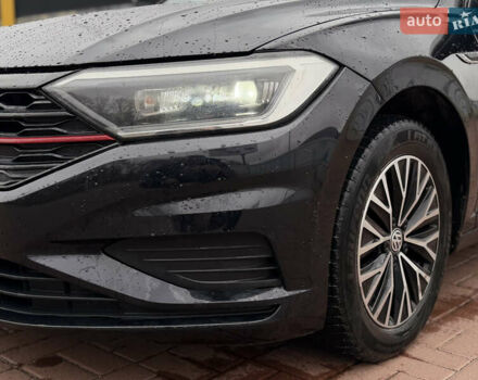 Черный Фольксваген Джетта, объемом двигателя 1.4 л и пробегом 177 тыс. км за 13500 $, фото 5 на Automoto.ua