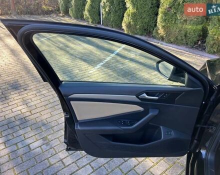 Черный Фольксваген Джетта, объемом двигателя 1.4 л и пробегом 180 тыс. км за 13890 $, фото 29 на Automoto.ua