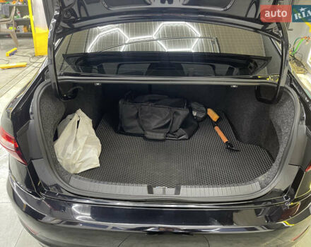 Чорний Фольксваген Джетта, об'ємом двигуна 1.4 л та пробігом 108 тис. км за 16000 $, фото 34 на Automoto.ua