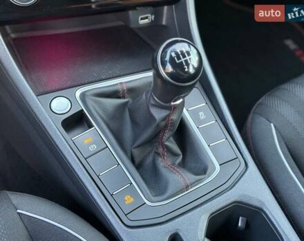 Черный Фольксваген Джетта, объемом двигателя 1.98 л и пробегом 57 тыс. км за 17999 $, фото 52 на Automoto.ua