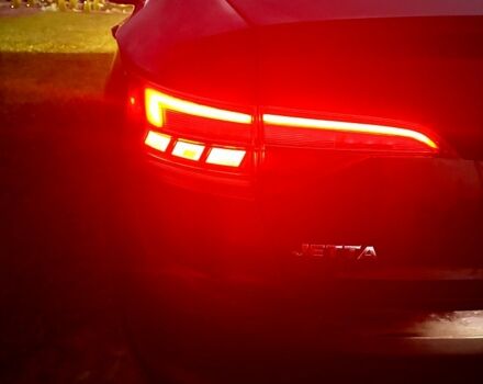 Черный Фольксваген Джетта, объемом двигателя 1.4 л и пробегом 102 тыс. км за 16888 $, фото 2 на Automoto.ua