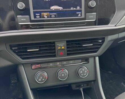 Чорний Фольксваген Джетта, об'ємом двигуна 1.4 л та пробігом 2 тис. км за 14200 $, фото 4 на Automoto.ua