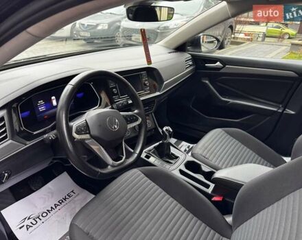 Черный Фольксваген Джетта, объемом двигателя 1.5 л и пробегом 181 тыс. км за 18500 $, фото 45 на Automoto.ua