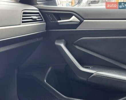 Черный Фольксваген Джетта, объемом двигателя 1.5 л и пробегом 181 тыс. км за 18500 $, фото 60 на Automoto.ua