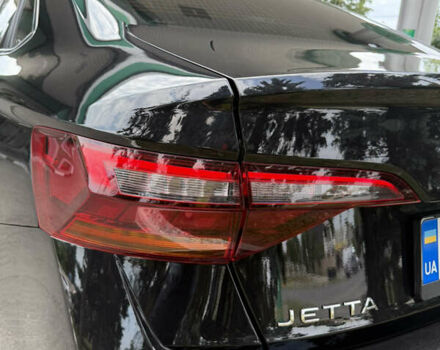 Чорний Фольксваген Джетта, об'ємом двигуна 1.5 л та пробігом 7 тис. км за 23499 $, фото 16 на Automoto.ua