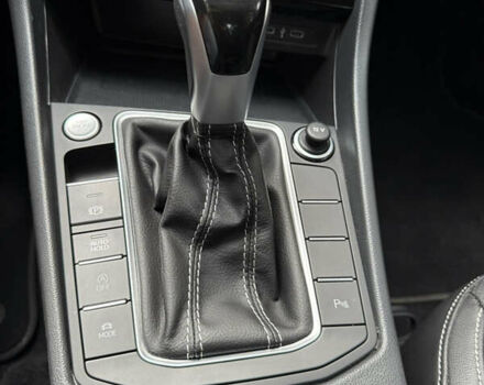 Чорний Фольксваген Джетта, об'ємом двигуна 1.5 л та пробігом 7 тис. км за 23499 $, фото 57 на Automoto.ua