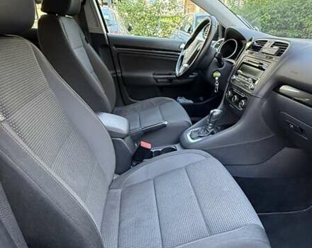 Черный Фольксваген Джетта, объемом двигателя 2.48 л и пробегом 111 тыс. км за 8600 $, фото 11 на Automoto.ua