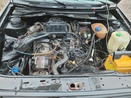 Чорний Фольксваген Джетта, об'ємом двигуна 1.6 л та пробігом 46 тис. км за 900 $, фото 1 на Automoto.ua