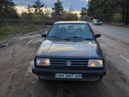 Фольксваген Джетта 1989 в Коростене на Automoto.ua Черный Фольксваген Джетта, объемом двигателя 1.6 л и пробегом 333 тыс. км за 800 $, фото 1 на Automoto.ua