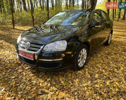 Чорний Фольксваген Джетта, об'ємом двигуна 1.6 л та пробігом 197 тис. км за 6100 $, фото 1 на Automoto.ua