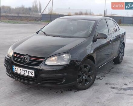 Черный Фольксваген Джетта, объемом двигателя 1.6 л и пробегом 210 тыс. км за 5700 $, фото 1 на Automoto.ua