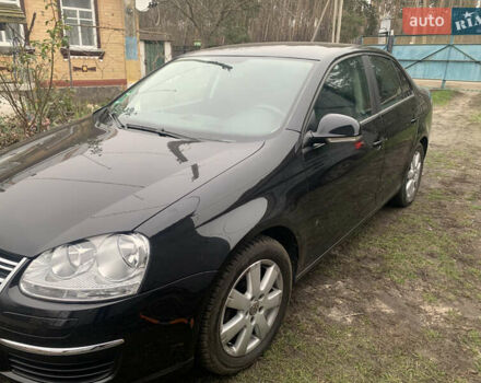 Чорний Фольксваген Джетта, об'ємом двигуна 1.6 л та пробігом 250 тис. км за 6400 $, фото 1 на Automoto.ua