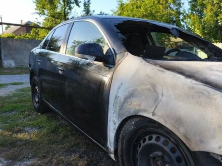 Фольксваген Джетта 2007 в Ромнах на Automoto.ua Черный Фольксваген Джетта, объемом двигателя 1.6 л и пробегом 250 тыс. км за 1750 $, фото 1 на Automoto.ua