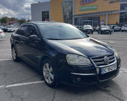 Черный Фольксваген Джетта, объемом двигателя 1.6 л и пробегом 383 тыс. км за 4800 $, фото 1 на Automoto.ua