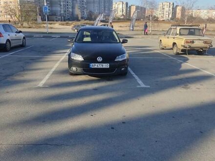 Фольксваген Джетта 2013 в Запорожье на Automoto.ua Черный Фольксваген Джетта, объемом двигателя 1.8 л и пробегом 150 тыс. км за 9200 $, фото 1 на Automoto.ua