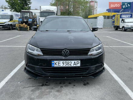 Фольксваген Джетта 2014 в Днепре (Днепропетровске) на Automoto.ua Черный Фольксваген Джетта, объемом двигателя 1.8 л и пробегом 220 тыс. км за 8900 $, фото 1 на Automoto.ua