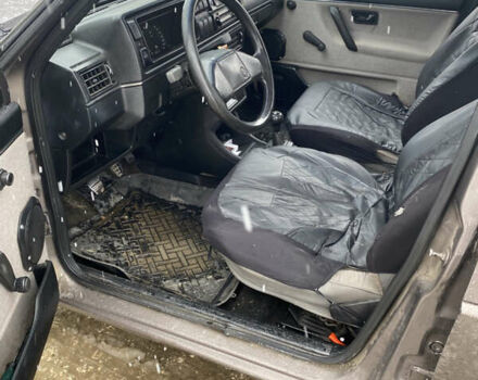 Коричневый Фольксваген Джетта, объемом двигателя 1.3 л и пробегом 245 тыс. км за 1300 $, фото 5 на Automoto.ua