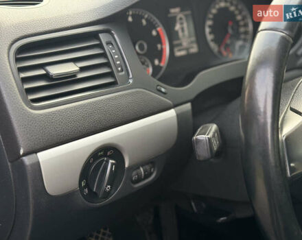 Коричневый Фольксваген Джетта, объемом двигателя 1.39 л и пробегом 191 тыс. км за 7300 $, фото 18 на Automoto.ua