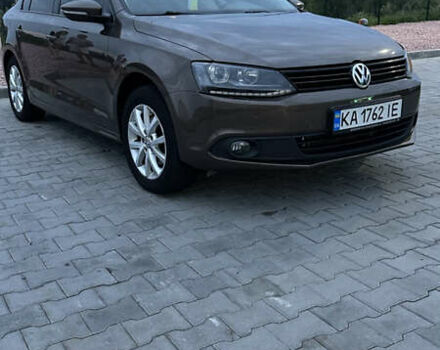 Коричневый Фольксваген Джетта, объемом двигателя 1.39 л и пробегом 261 тыс. км за 9000 $, фото 6 на Automoto.ua