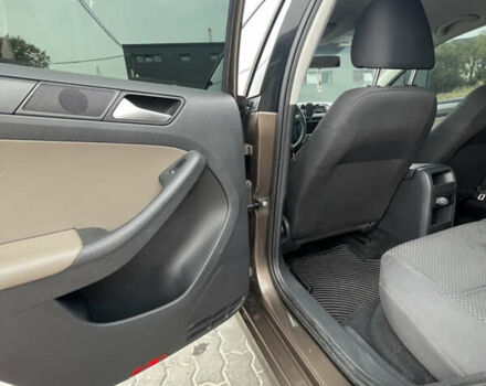 Коричневый Фольксваген Джетта, объемом двигателя 2 л и пробегом 259 тыс. км за 7999 $, фото 16 на Automoto.ua