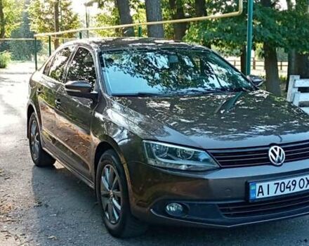 Фольксваген Джетта 2013 в Белой Церкве на Automoto.ua Коричневый Фольксваген Джетта, объемом двигателя 2 л и пробегом 270 тыс. км за 8700 $, фото 4 на Automoto.ua