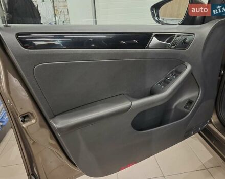 Фольксваген Джетта 2013 в Киеве на Automoto.ua Коричневый Фольксваген Джетта, объемом двигателя 1.97 л и пробегом 236 тыс. км за 10800 $, фото 21 на Automoto.ua