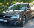 Фольксваген Джетта 2013 в Белой Церкве на Automoto.ua Коричневый Фольксваген Джетта, объемом двигателя 2 л и пробегом 270 тыс. км за 8700 $, фото 3 на Automoto.ua