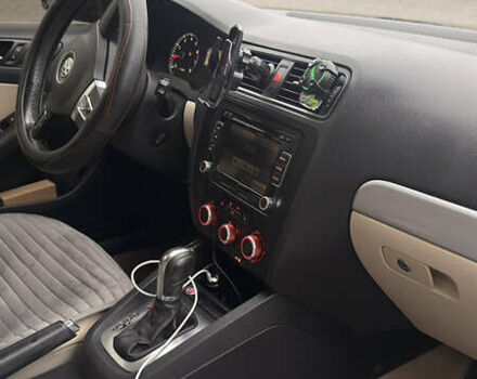 Коричневый Фольксваген Джетта, объемом двигателя 1.8 л и пробегом 182 тыс. км за 8000 $, фото 12 на Automoto.ua