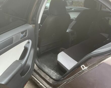 Коричневый Фольксваген Джетта, объемом двигателя 2 л и пробегом 144 тыс. км за 7800 $, фото 6 на Automoto.ua