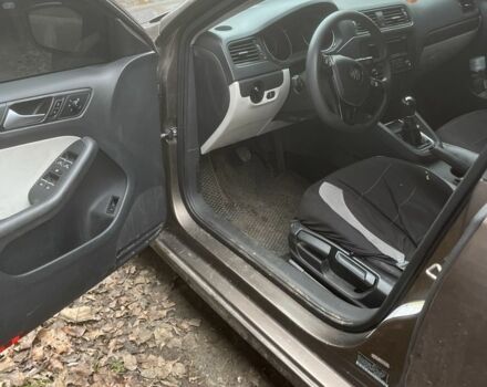 Коричневый Фольксваген Джетта, объемом двигателя 2 л и пробегом 144 тыс. км за 7800 $, фото 7 на Automoto.ua