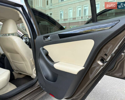 Коричневый Фольксваген Джетта, объемом двигателя 1.6 л и пробегом 107 тыс. км за 12750 $, фото 35 на Automoto.ua