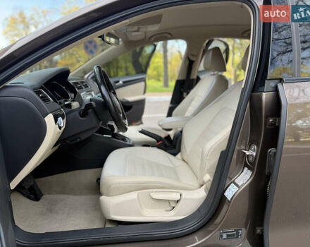 Коричневый Фольксваген Джетта, объемом двигателя 1.6 л и пробегом 107 тыс. км за 12750 $, фото 19 на Automoto.ua