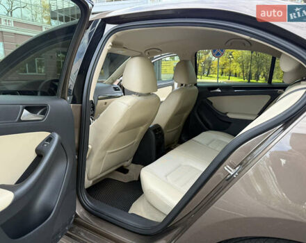 Коричневый Фольксваген Джетта, объемом двигателя 1.6 л и пробегом 107 тыс. км за 12750 $, фото 29 на Automoto.ua